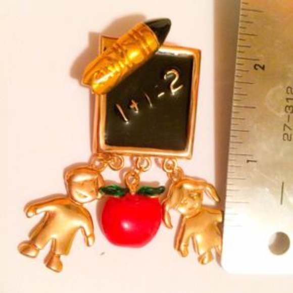 Kids teacher chalkboard brooch pin apple boy girl - Picture 2 of 2